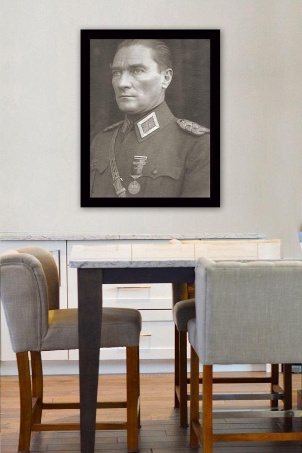 Tablo Center Siyah Çerçeveli Atatürk Tablosu 40 cm x 55 cm - Image 1
