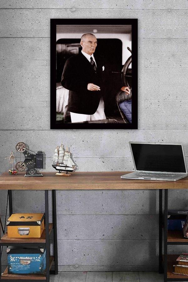 Tablo Center Siyah Çerçeveli Atatürk Tablosu 55 cm x 75 cm - Image 1