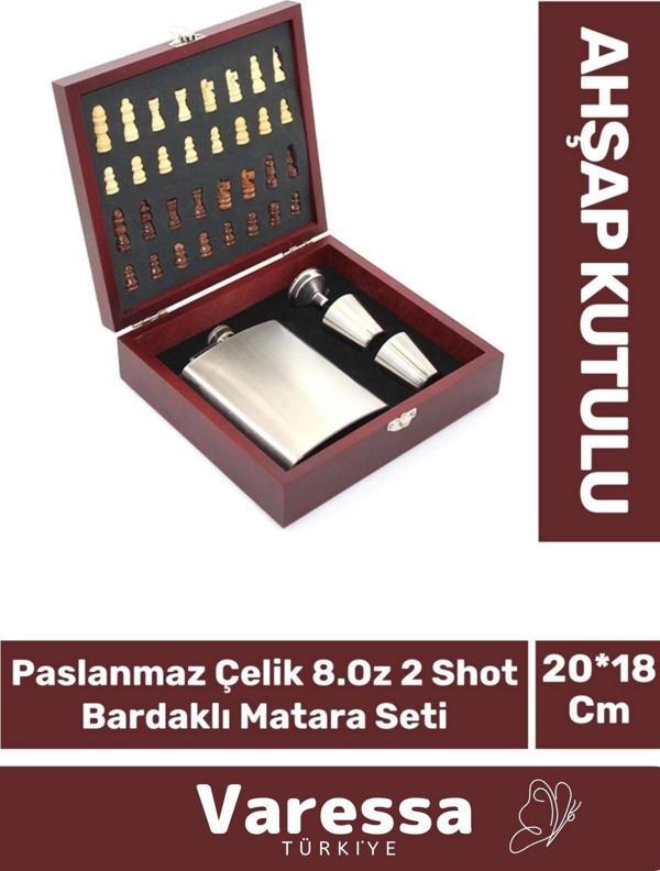Özel Üretim Paslanmaz Çelik 8.Oz 2 Shot Bardaklı Ahşap Kutulu Satrançlı Alkol Matara Seti 20*18 Cm - Image 1