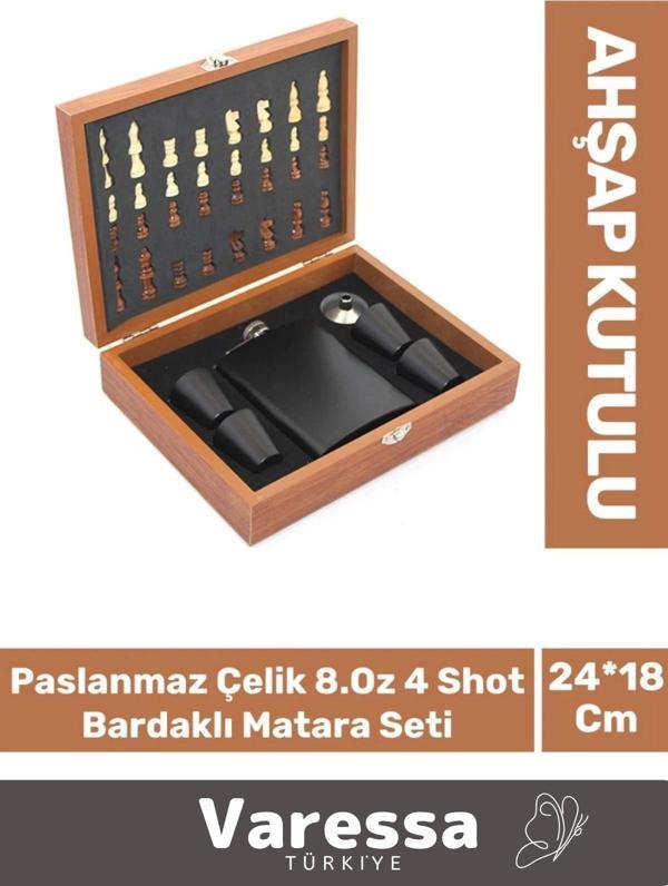 Premium Paslanmaz Çelik 8.Oz 4 Shot Bardaklı Ahşap Kutulu Satrançlı Alkol Deri Matara Seti 24*18 Cm - Image 1
