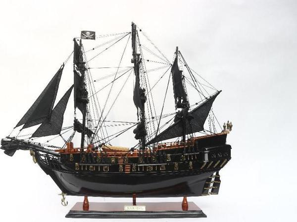 BLACK PEARL - Image 1
