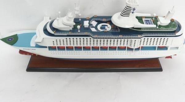 VOYAGER OF THE SEAS - Image 1