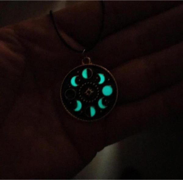 Fosforlu Neon Karanlıkta Parlayan Ay Evreleri Burç Metal Kolye - Image 1