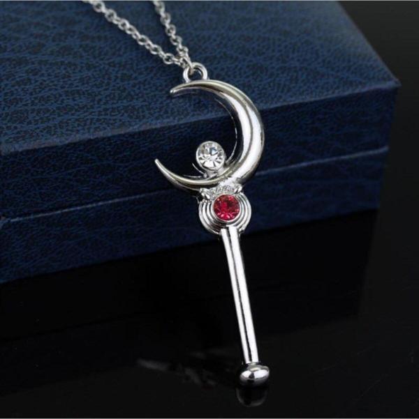 Gri Sailor Moon Ay Savaşçısı Taç Anime Metal Zincirli Kolye - Image 1