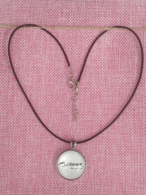 K. Atatürk İmzalı Bombe Kolye Mustafa Kemal Atatürk Kolye Deri İpli - Image 1