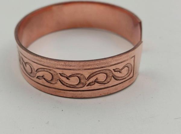 Bakır Bileklik 1,5x17,5 cm Kalemkar El İşlemesi Doğal Saf Bakır M7 - Image 1