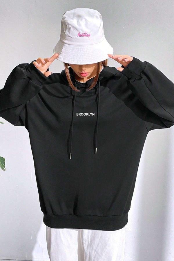 Unisex Oversize Brooklyn Baskılı Sweatshirt - Image 1