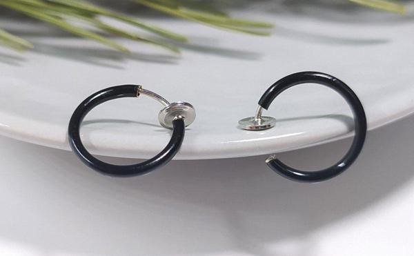 Çelik Siyah Renk Yaylı Sıkıştırmalı Halka Küpe, Kararma Yapmaz, 2 Li Set, 12 Mm - Image 1