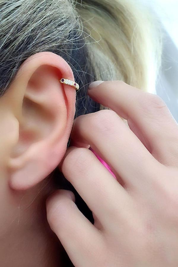 Fuşya Pembe zirkon taşlı 925ayar gümüş Üzerine altın kaplama Luxury Tasarım Tek Minimal Halka Küpe 1cm - Image 1