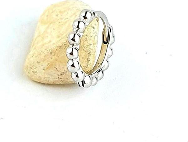 İtalyan tasarımı 925ayar gümüş minimal Tek halka küpe - Image 1