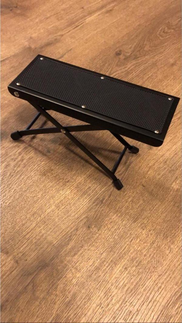 3M Music Gitar Ayak Sehpası-Gitar Sehpası - Gitar Standı ( Metal Gövde ) - Image 1