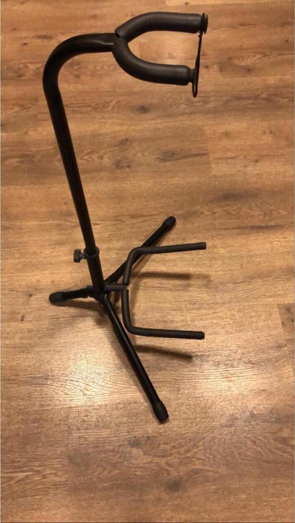 3M Music Gitar Sehpası Ve Standı - Image 1