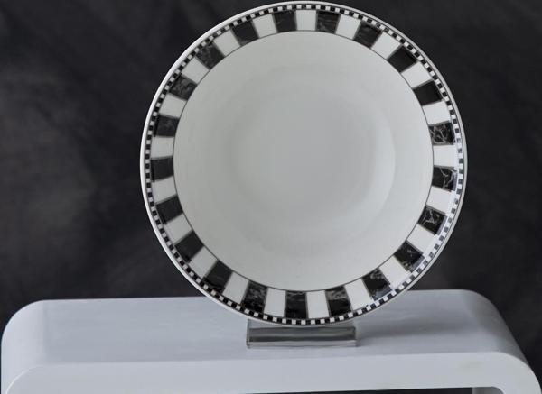 Karaca Damalı Porselen Salata Kasesi 14 Cm - Image 1