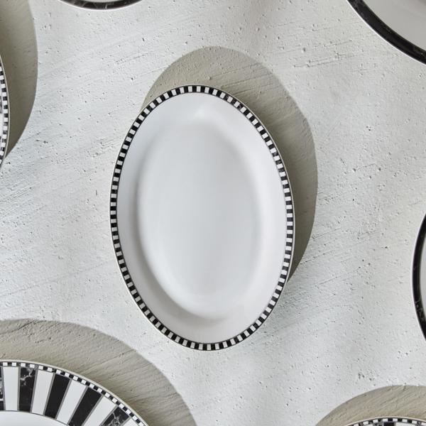 Karaca Damalı Küçük Porselen Kayık Tabak 20 cm - Image 1