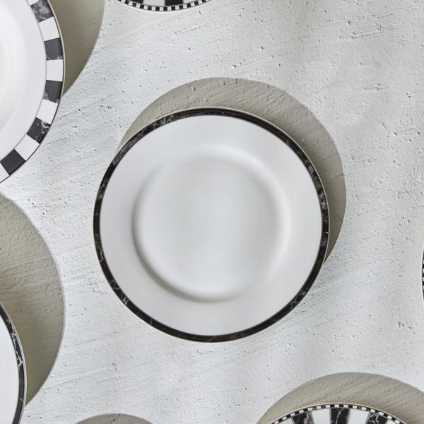 Karaca Damalı Çizgi Porselen Pasta Tabağı 19 Cm - Image 1