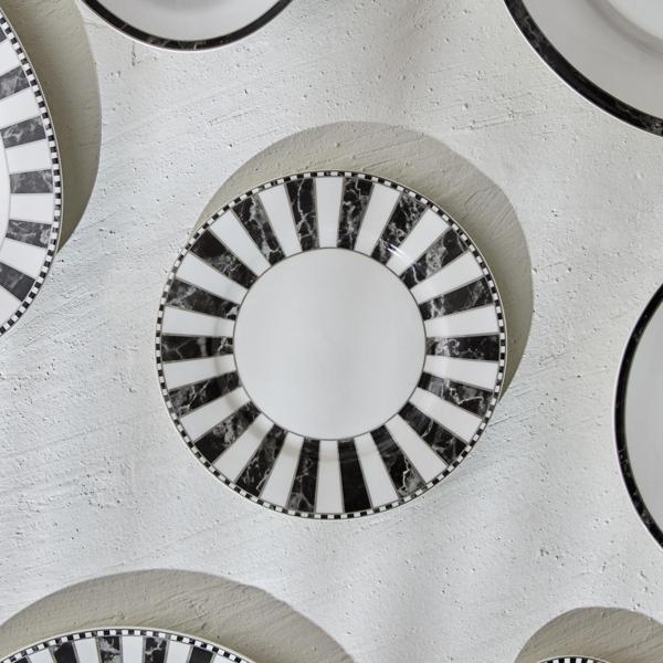 Karaca Damalı Porselen Pasta Tabağı 19 Cm - Image 1