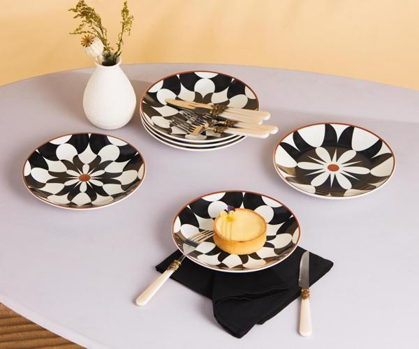 Karaca Silvia 6 Parça Porselen Pasta Seti 19 Cm - Image 1