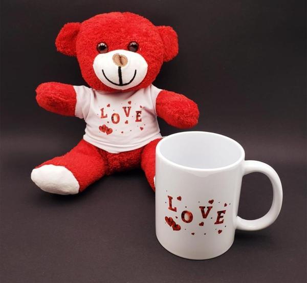 Love Tasarımlı Kupa Bardak Ve Kırmızı Ayıcık Seti - Image 1