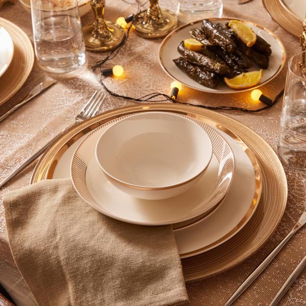 Karaca Gold Line 24 Parça 6 Kişilik Porselen Yemek Takımı - Image 1