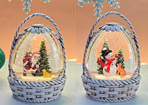 Sepet Tasarımlı Noel Baba Ve Kardan Adamlı Işıklı Müzikli Kar Küresi Alk3181 - Image 1