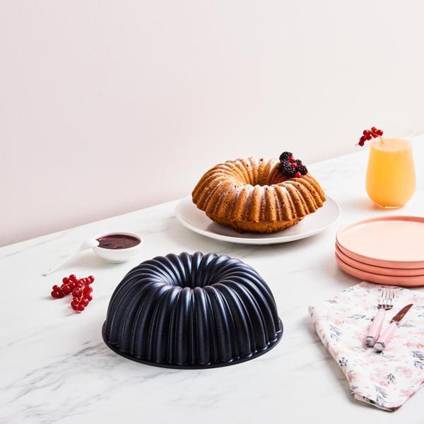 Karaca Diamond Döküm Dilimli Kek Kalıbı 26 cm - Image 1