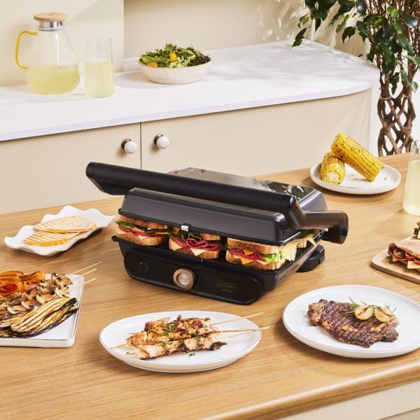 Karaca Gastro Grill Glass 2400W Tost Ve Izgara Makinesi Walnut Brown 6 Dilim Kapasiteli - Image 1