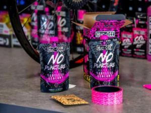 Muc-Off Ultimate Tubeless Kurulum Kiti DH / Trail / Enduro - Image 1