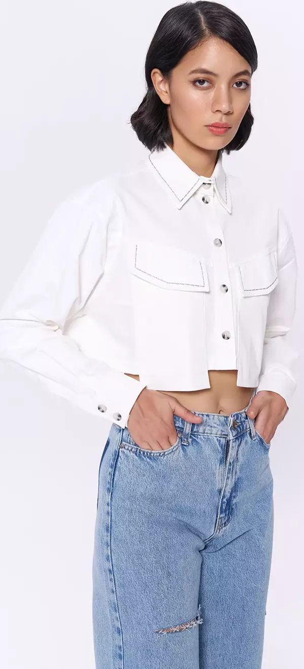Sırt Düğmeli Nakışlı Crop Gömlek Ekru - Image 1