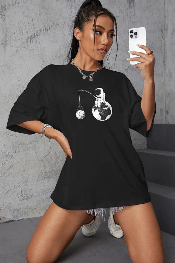 Unisex Uzay Baskılı T-shirt - Image 1