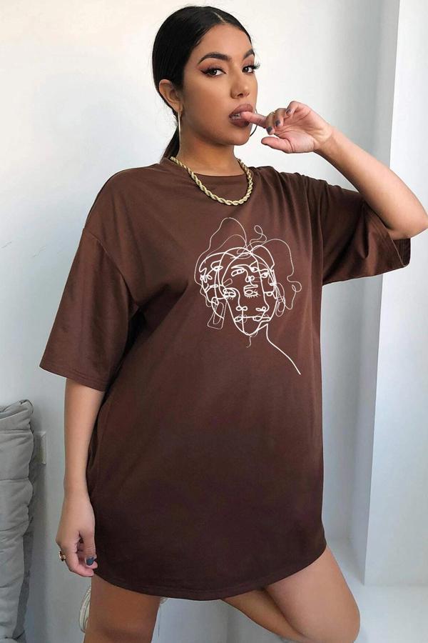 Unisex Woman one line Baskılı T-shirt - Image 1