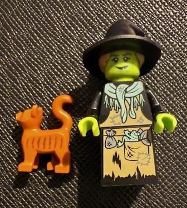 Orjinal Lego Minifigür Wicked Witch With Cat - Image 1