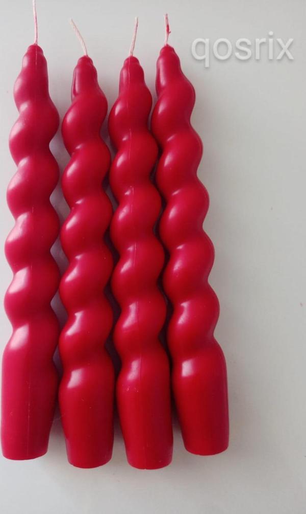 4'lü Kırmızı Italyan Burgulu Şamdan Soya Mumu Doğal Kokulu Uzun Çubuk Konik Burgu Mum Spiral Dekoratif - Image 1