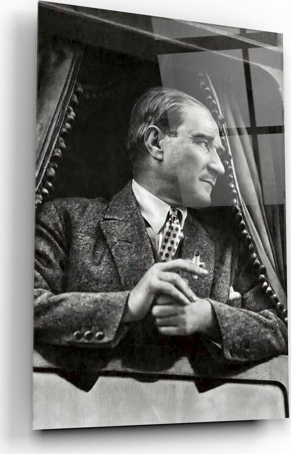 Atatürk Cam Tablo | Hediyelik, Dekoratif, Ofis, Mutfak  - Image 1