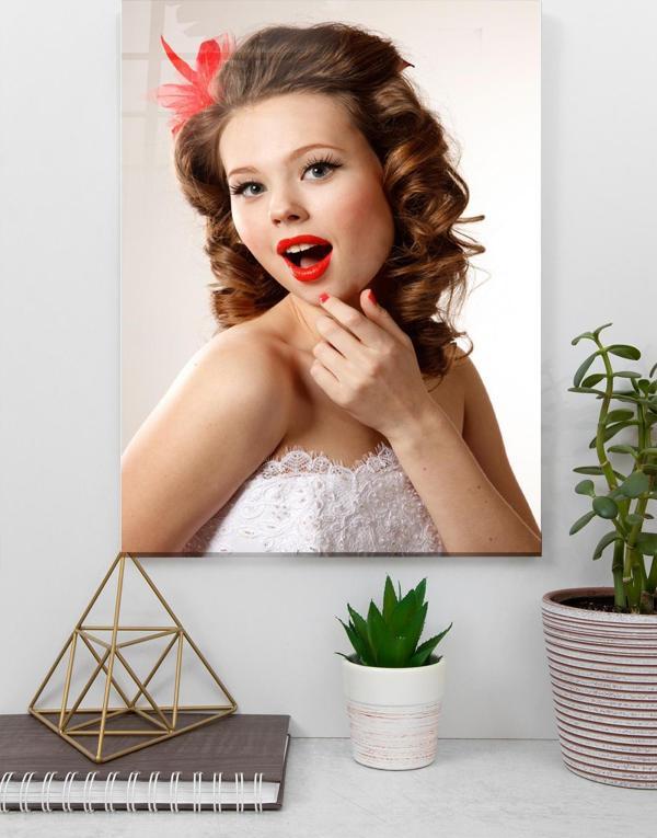Pin-Up Kızı Gelinlikli Tatlı Fotoğraf Cam Tablo | Hediyelik, Dekoratif, Ofis, Mutfak  - Image 1