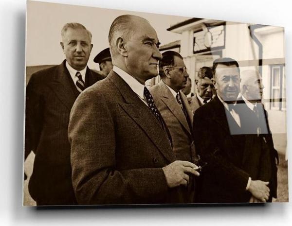 Atatürk Cam Tablo | Hediyelik, Dekoratif, Ofis, Mutfak  - Image 1