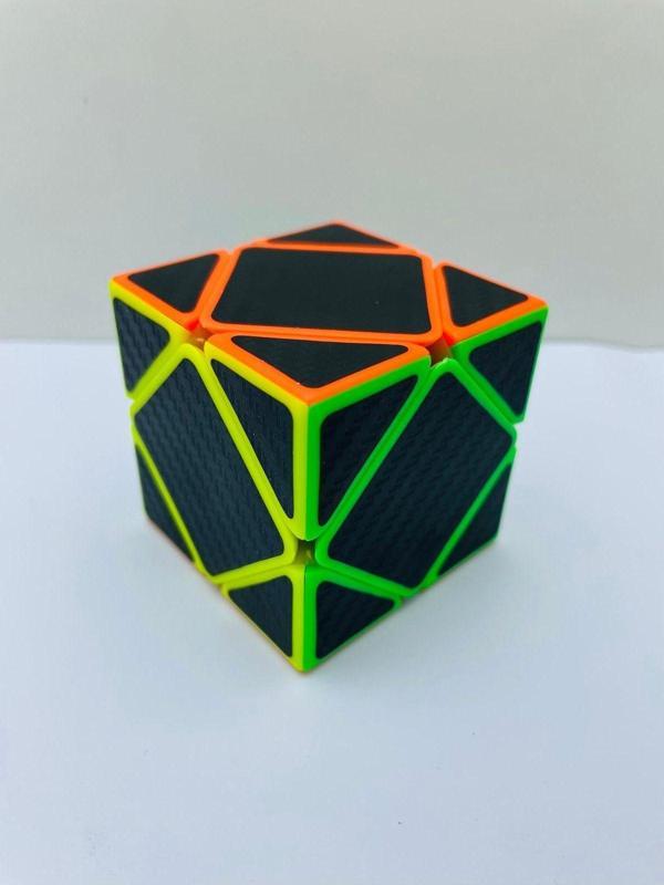 PeriYedi New Skewb Speed Cube Carbon Fiber Kaplama Zeka Küpü Sabır Küpü Sıradışı Tasarım Küp Akıl Oyunları - Image 1