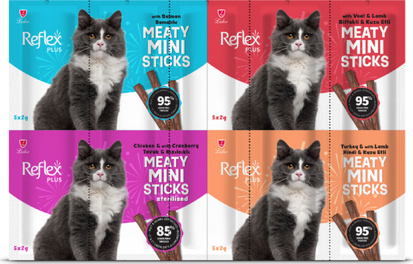 Reflex Plus Meaty Mini Sticks Kedi Ödül Maması 5 Adet x 2 gr x 4 Çeşit - Image 1