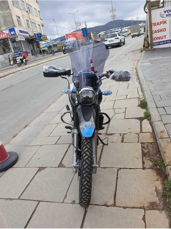 Hero X Pulse Siperlik Ön Cam 2020 2024 Model 46cm Açıkfüme Renkli 4mm UZUN CAM - Image 1