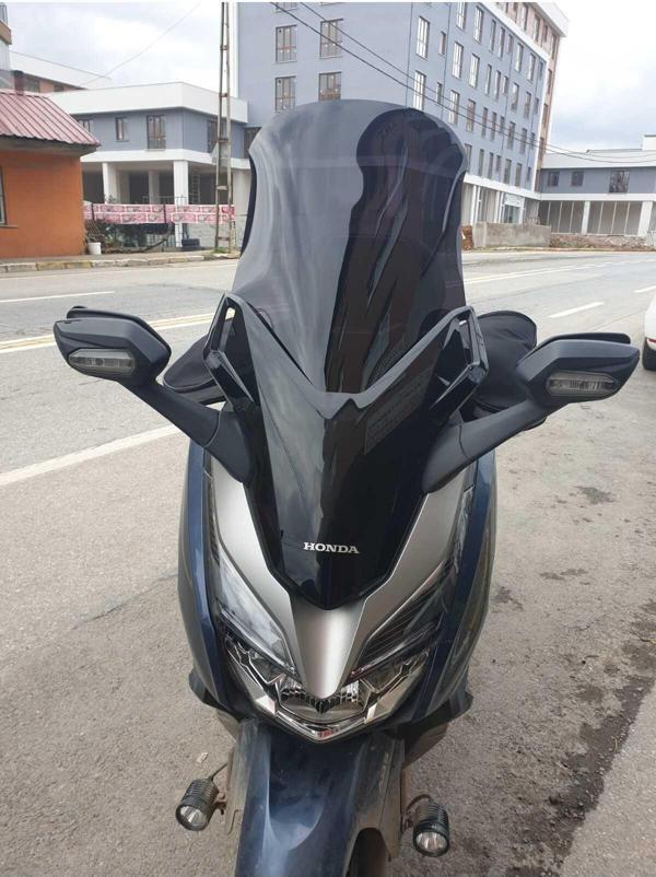 Honda Forza250 Siperlik Ön Cam 2018 2020 Model 58cm Siyah Renkli 4mm - Image 1