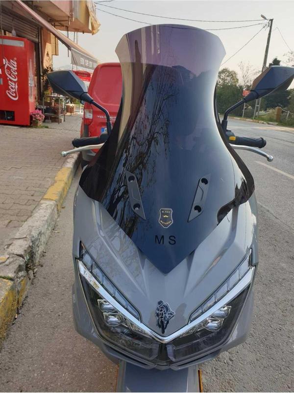 Mondial Strada 125 Siperlik Ön Cam 2023 2024 Model 75cm Siyah Renkli 4mm UZUN CAM - Image 1