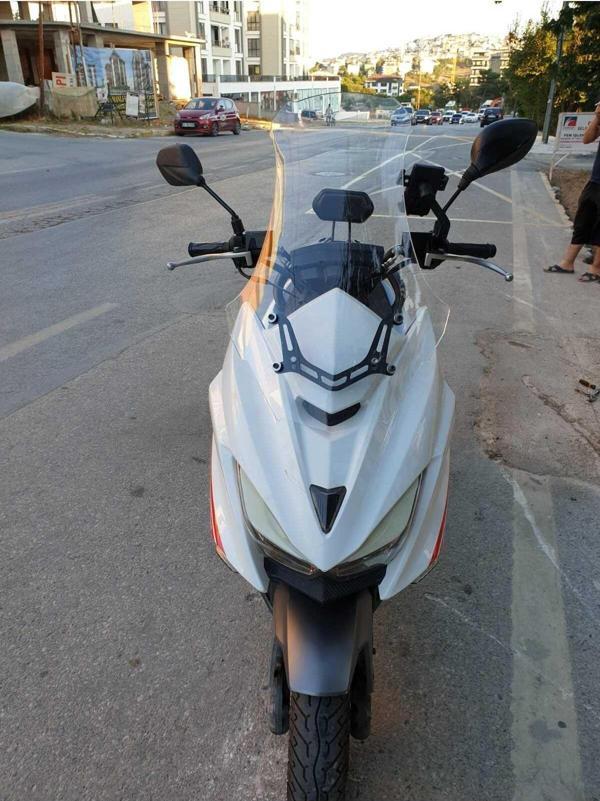 Motolüx Mtx 125 Siperlik Ön Cam 2022 2024 Model 65cm Şeffaf Renkli 4mm ORTA BOYLU CAM - Image 1