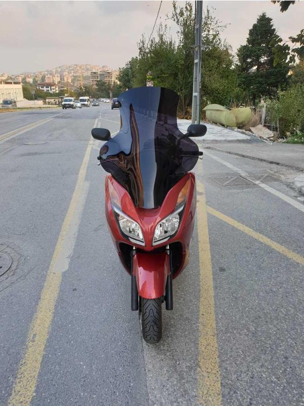 Honda Forza300 Siperlik Ön Cam 2014-2017 Elcikli 78cm Siyah Renkli 4mm UZUN CAM - Image 1
