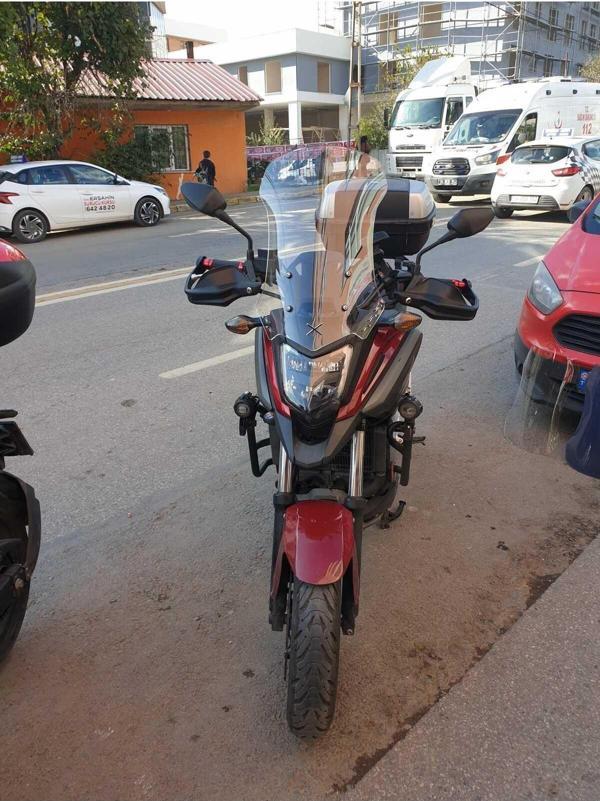 Honda Nc 700 750 X Siperlik Ön Cam 2016 2020 Model 50cm Şeffaf Renkli 4mm ORTA BOYLU CAM - Image 1