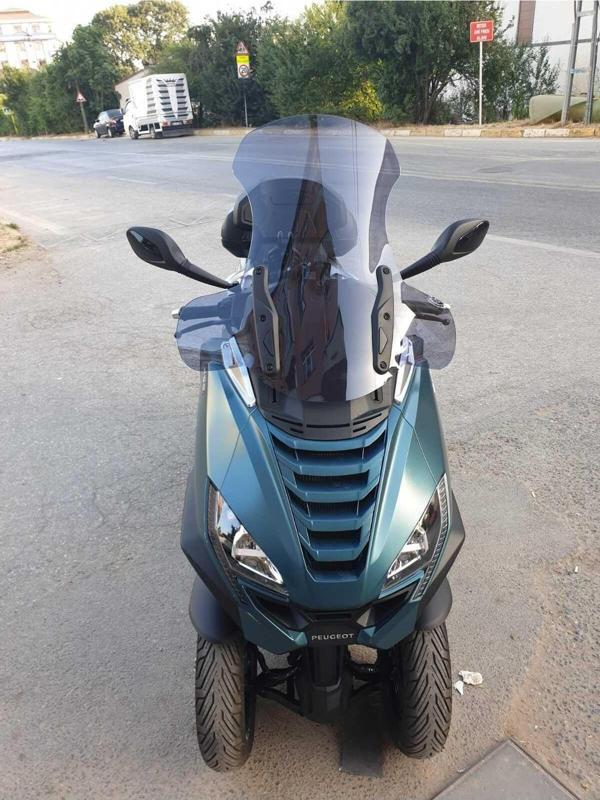 Peugeot Metropolis 400 Siperlik Ön Cam 2021 2024 Model 68cm Açıkfüme Renkli 4mm - Image 1