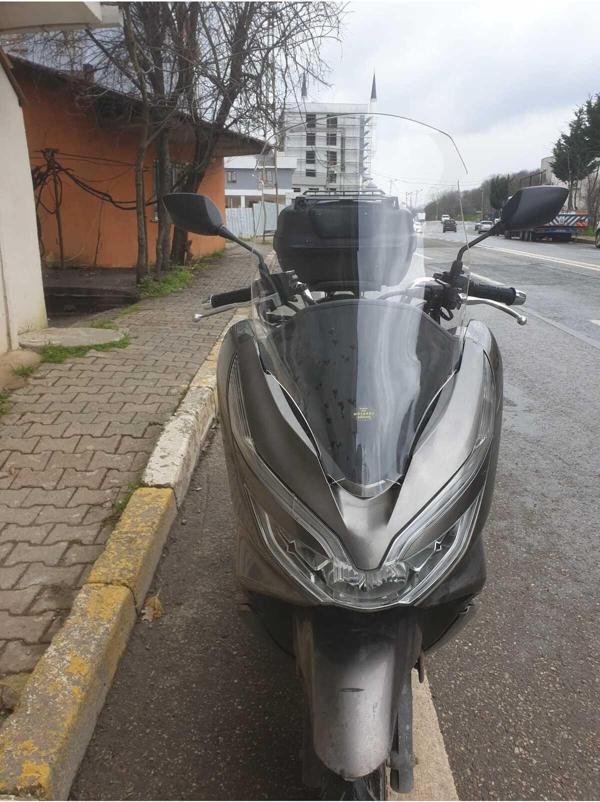 Honda Pcx Siperlik Ön Cam 2018 2020 Model 65cm Şeffaf Renkli 4mm ORTA BOYLU CAM - Image 1