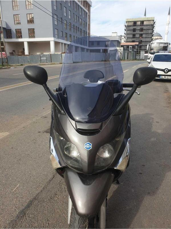 Piaggio X Evo Siperlik Ön Cam 2009 2015 Model 58cm Açıkfüme Renkli 4mm - Image 1