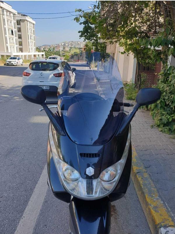 Piaggio X8 200 Siperlik Ön Cam 2004 2006 Model 70cm Açıkfüme Renkli 4mm - Image 1
