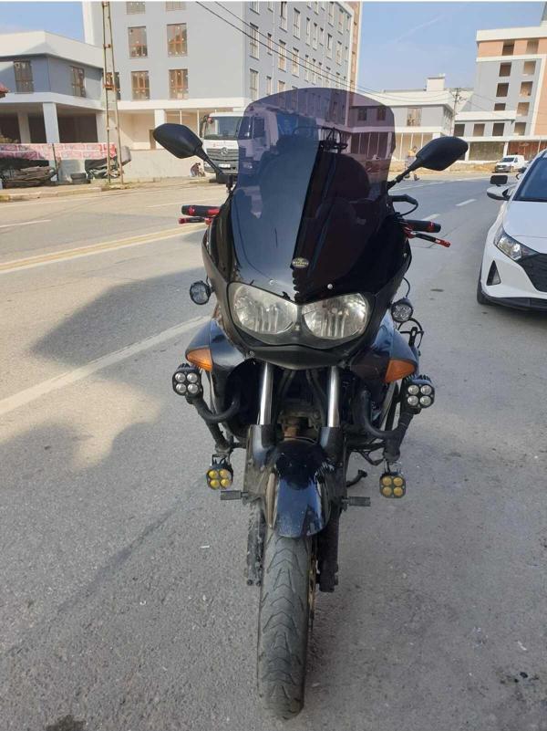 Honda Varadero Mk.1 Siperlik Ön Cam 1999 2003 Model 54cm Siyah Renkli 4mm - Image 1