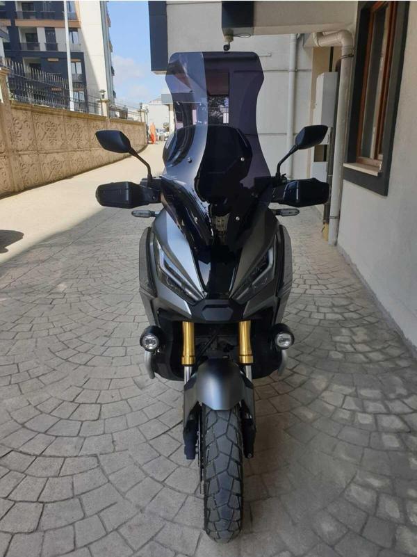 Honda X-ADV 750 Siperlik Ön Cam 2023 2024 Model 72cm Siyah Renkli 4mm UZUN CAM - Image 1