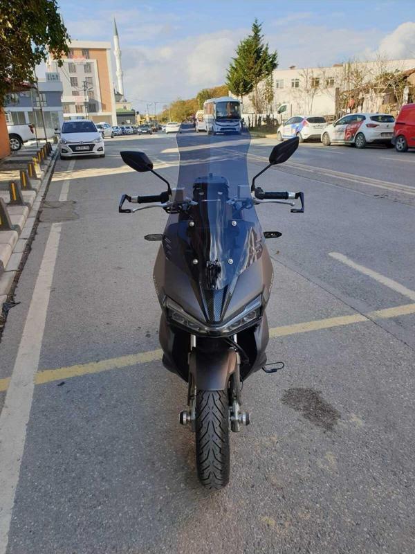 Falcon Trex 188 Siperlik Ön Cam 2022 2024 Model 55cm Açıkfüme Renkli 4mm KISA SPOR CAM - Image 1